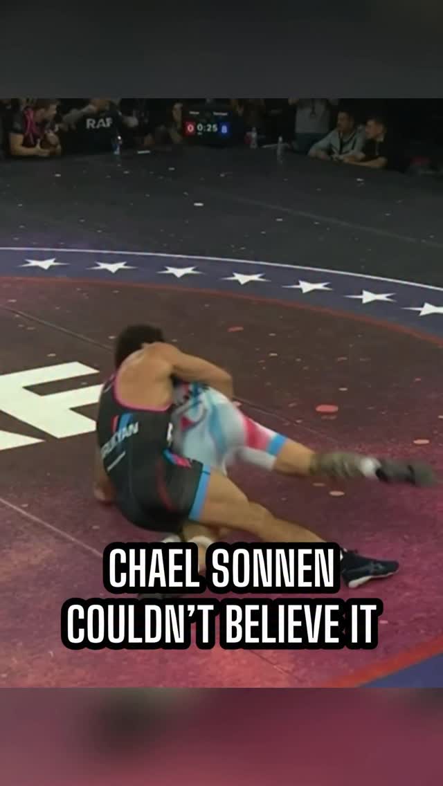 🎙️ “This was not supposed to happen… not this way… wow” 

Chael Sonnen watched in disbelief as Arman Tsarukyan dismantled four-time All-American wrestler Lance Palmer at RAF05, racing to a 10-0 technical fall in the first period and utterly neutralising Palmer’s elite wrestling pedigree!

Via @foxnation
