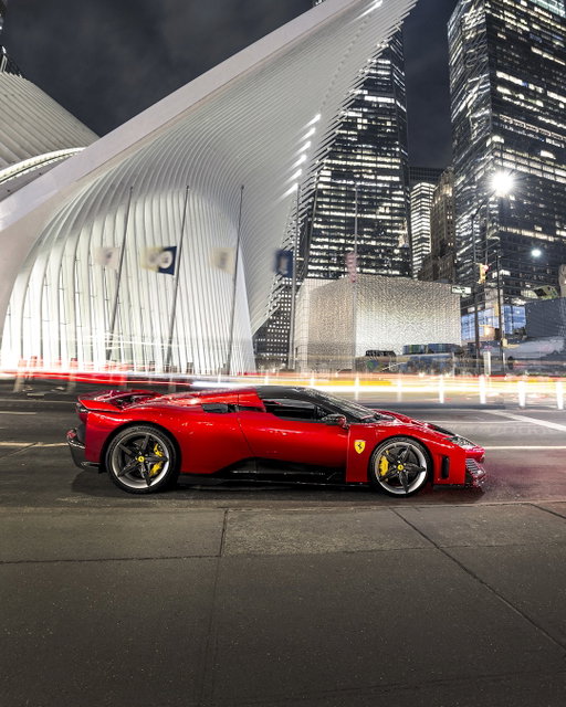 When Italian craftsmanship meets the energy of New York. The city doesn’t just watch, it stops. 

Credits to @ferrariusa 

#FerrariF80 #FerrariSupercars #Ferrari