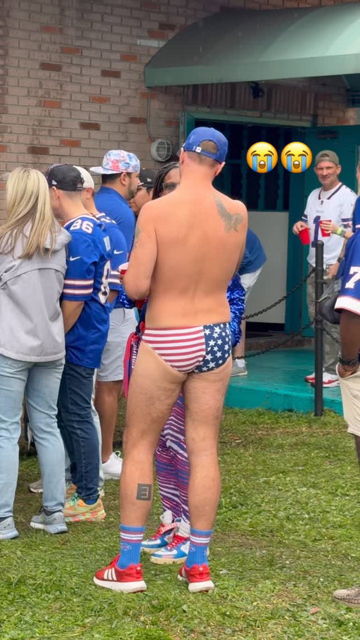 😭😭😭😭

Huge Shoutout to @fansofbuffalo for making this happen!

#buffalobills #bills #joshallen #nfl #reels