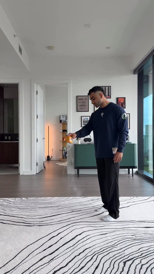 sunday reset 🧺 come hang with me for a slow weekend reset + rnb after my trip to the UAE, new year energy, and as always every song I use is a subliminal message. today it’s Kehlani, putting things back where they belong 🤣

#sundayreset #weekendreset #cleanwithme #resetvibes #cleaningmotivation #cleantok #apartmenttherapy #homecleaning
