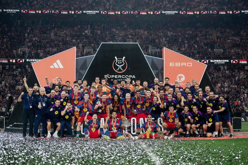We did it! 🏆

@fcbarcelona