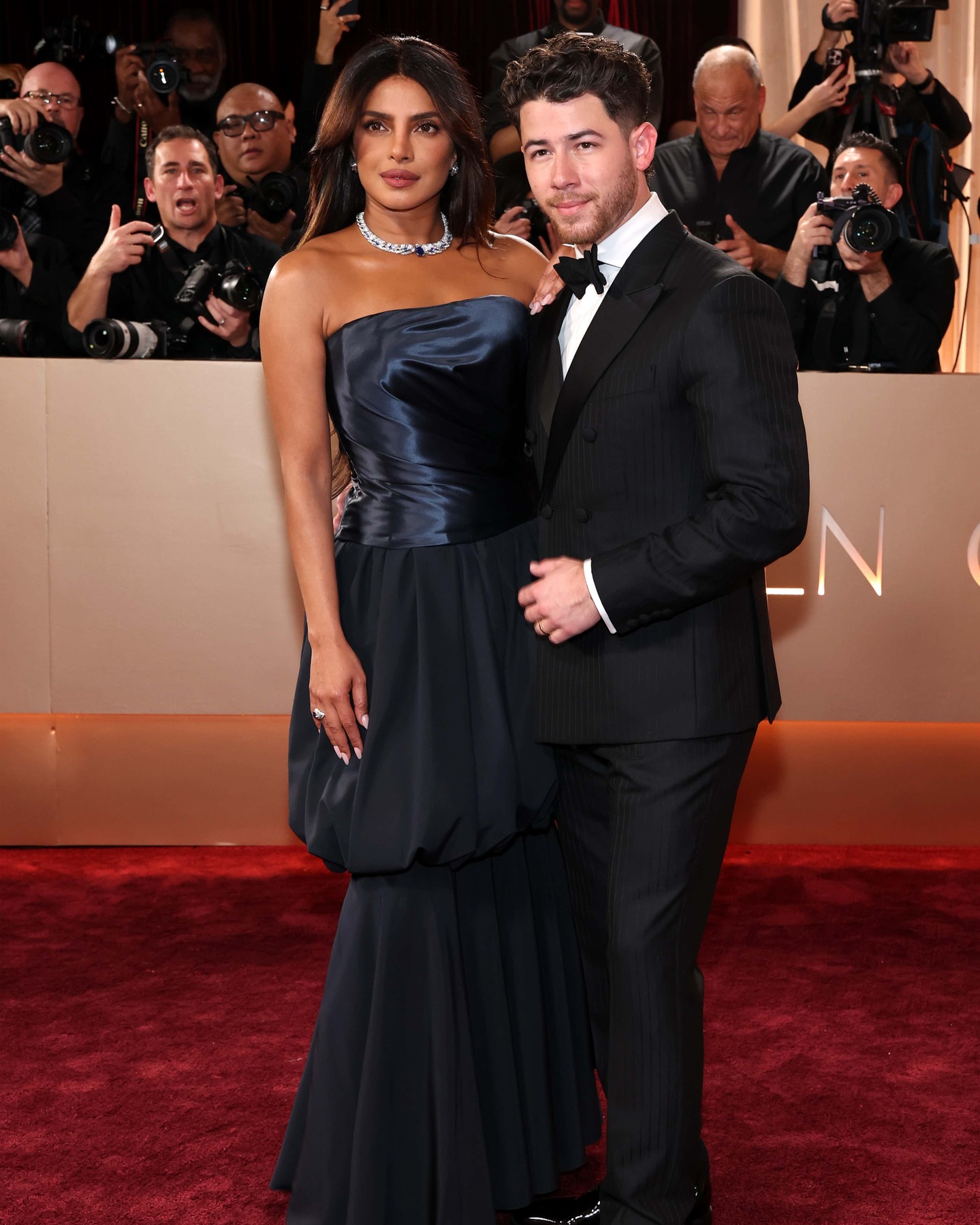 Nick Jonas and Priyanka Chopra look incredible at the #GoldenGlobes 🤩