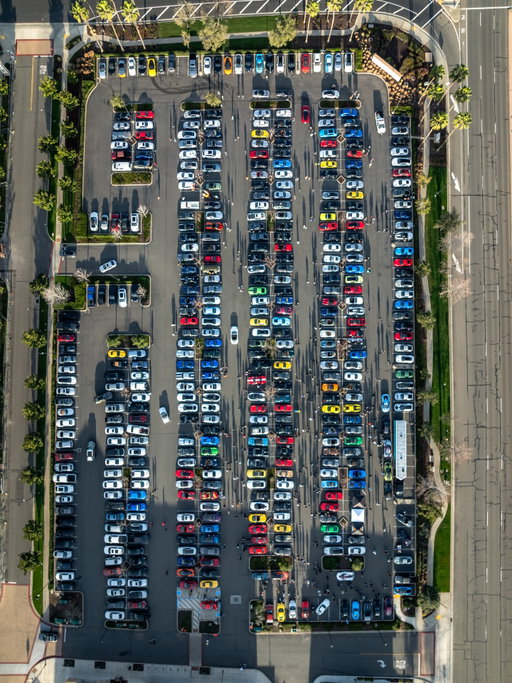 Around 400+ cars in attendance for @thinkniello today! The support for the Porsche community here in the Sacramento area is absolutely amazing. We can’t thank you enough for showing up, and we’re already looking forward to an incredible 2026!
@svrpca 
@porschesacramento 
@porscherocklin
@c4shootz 
@throttletherapyms 
@eliteautoworksca 
#porsche