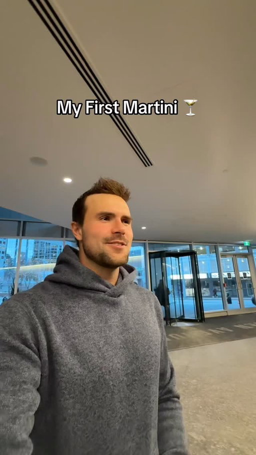 Always fun when we have to take an elevator up 40 floors to get to the restaurant!
Stefan says Major Tom has the best Martini and view of Calgary!