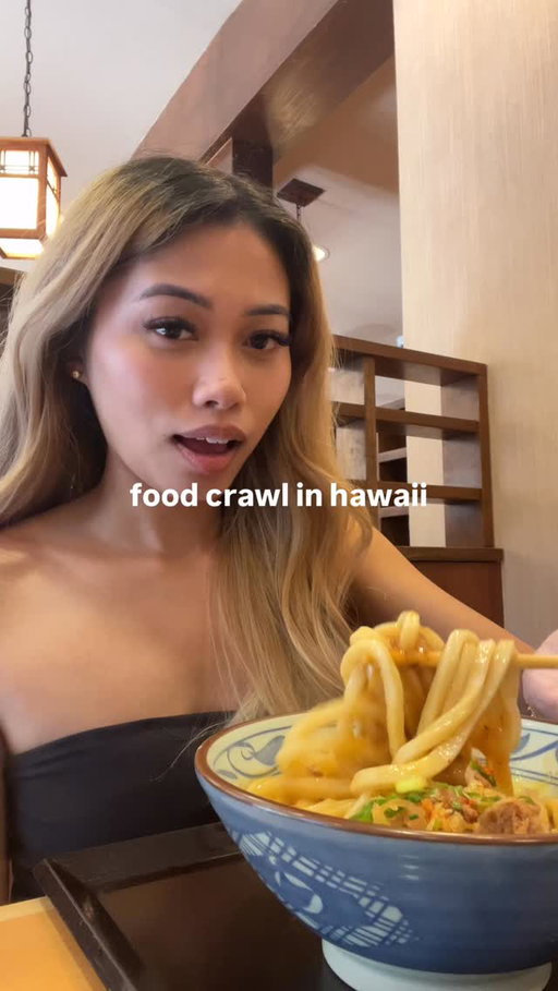 yummiest food crawl through honolulu, hawaii 🌺 everything was so good!! I couldn’t stop eating 🙊