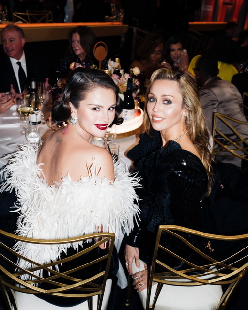 Photographer @germanlarkin turned his lens on the night’s biggest stars inside the Golden Globes, exclusively for Vanity Fair. 

Luckily for all those not at The Beverly Hilton, Larkin was on the scene, capturing those once-in-a-lifetime moments that viewers most definitely did not see on TV. 

Link in bio to view the full gallery.