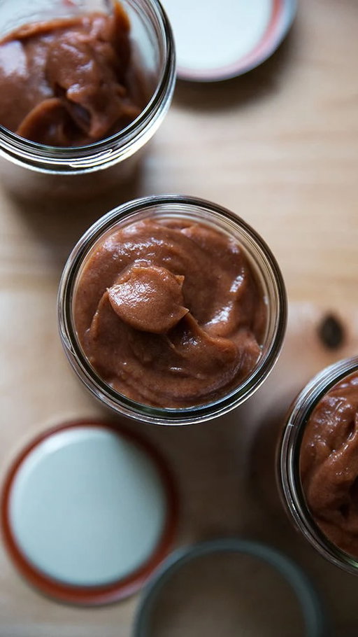 Date butter has been a non-negotiable for me on the fast since I started almost 10 years ago. Since you can’t have any sugar or sweetener of any kind, I let the dates work their magic. 

Just dates, blended with a little plant based milk (and don’t use too much milk or you won’t get the right consistency). Add a little vanilla and some cinnamon, and you’re good to go. This is what I use when I want a little sweetness without compromising. 

I add it to oatmeal, smoothies, as a dip for my fruit, etc. Make this, I promise you’ll love it!