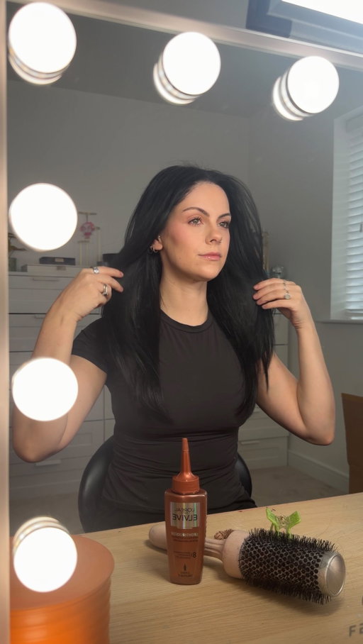 ad | Postpartum hair loss took more than my hair 😭 Thank god for this hair loss serum from @lorealparis ~ the Growth Booster Anti-Fall Scalp Serum. I've been using the scalp serum daily for months and my results have been incredible! So much so, I've introduced using the Shampoo & Conditioner from the same range! I feel so much more confident now with the decrease in my the amount of hair I shed & the fact my hair is growing. It's even feeling fuller! Postpartum hair loss sucks, but honestly with a consistent routine you can turn it around.

#hairloss #postpartumhair #loreal #growthbooster #hair
