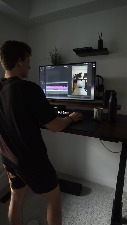 ASMR Post Gym Morning Routine. 

#asmr #satisfying #minimalist #desksetup #postgym