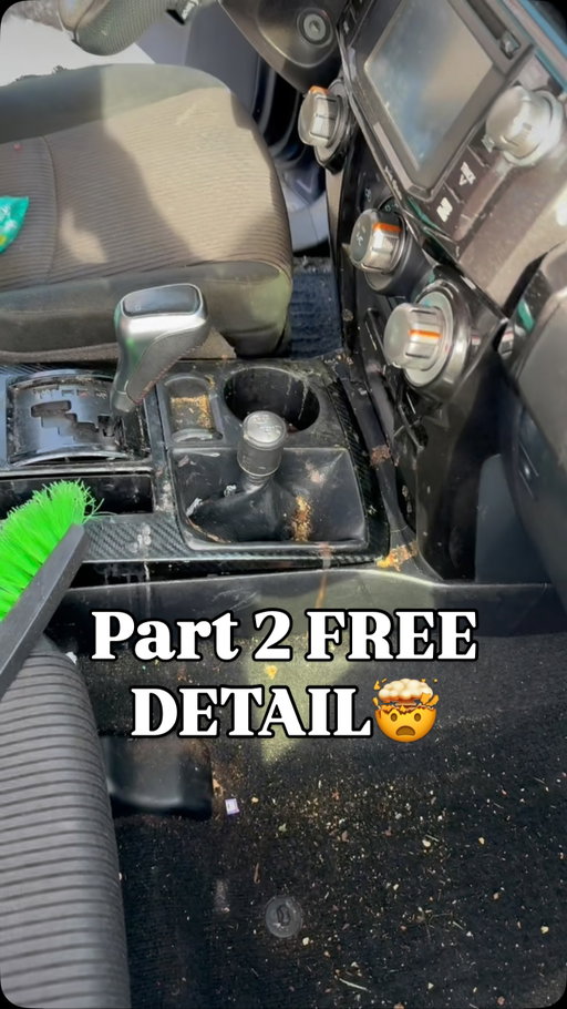 Part 2 of this FREE DETAIL. 🤯
(In The Trenches)

#fyp #viral #mobiledetailing #followme #renonv