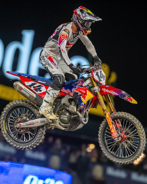 History made under the lights.

The Troy Lee Designs Red Bull Ducati Racing Team lined up for its first ever Supercross round, earning a Heat Race podium and a top-10 Main Event finish.

This is just the beginning. 

@redbullusa @troyleedesigns @ducaticorse