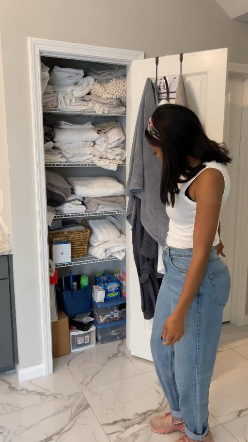 That overwhelmed feeling when you open a closet?
This is how you fix it—without a big budget or a contractor.

We removed wire shelves and added simple floating shelves for a clean, calm look. Affordable. Beginner-friendly. Totally doable.

If you love DIYs that are achievable and actually make your home feel better, follow along.
Questions? Drop them below 👇🏽

#DIYCloset #ClosetMakeover #AffordableDIY #DIYHome #homeorganization