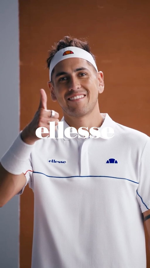 El juego empieza antes de la cancha.
Risas, café, piacere.

Tabilo, listo para seguir sirviendo en el ATP de Auckland 🎾

#ellesse #AlejandroTabilo