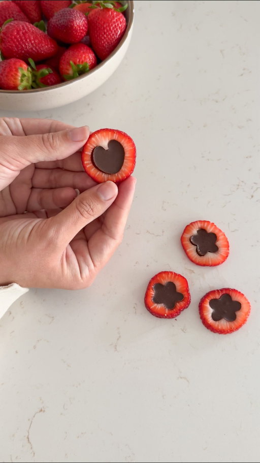 Easy Strawberry Bites🍓

What you will need:
• Strawberries 
• Chocolate 
• Small lunchbox cutters or a knife 

For a healthier options you could use yogurt and freeze! 

Eat the insides or dip them too! 

Follow along for more easy recipes!✨

#chocolatedippedstrawberries #chocolatelover #forthegirls #easyrecipe #nobake 

Strawberries, chocolate and strawberries, chocolate, chocolate dipped strawberries, chocolate filled strawberries, easy treat, easy recipe, small bites, 2 ingredients, two ingredients, healthy treats, healthy snacks