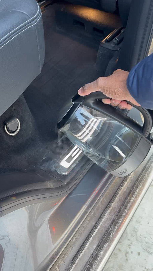 Winter salt stains? Consider them handled 👋🧂