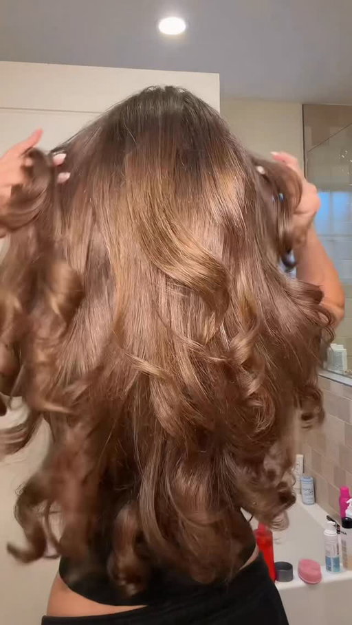 cause it’s heavy 😚 #hair #hairtutorial #blowout #healthyhair #layers