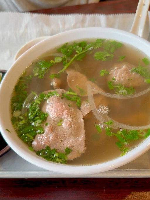⛄️Weather like this warrants a quick lunch at @lulabanhmi_arboretum especially when they have some nice lunch specials!
🍜🥖We tried the Pho lunch special and the banh mi special. 

📲 @lulabanhmi_arboretum 
📍8200 Providence Rd, Charlotte NC 
Arboretum 

#pho #lulabanhmi #arboretum #banhmi #lunchspecials