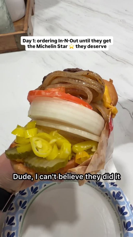 Still perfecting my In-N-Out Burger order. Extra raw onion, extra whole grilled, extra chiles, pickles. 

Someone plz get these guys a @michelinguide ⭐️ im not gonna stop until @lynsi_snyder and her team get the recognition they deserve
