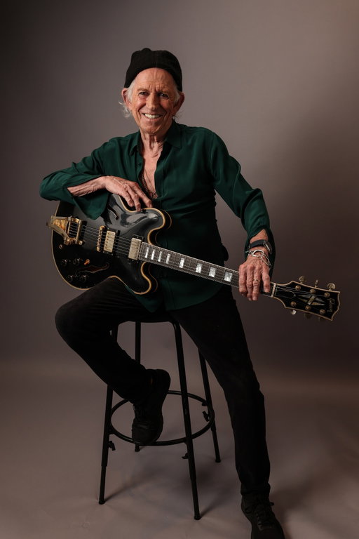 A love letter to one of the coolest guitars of all time. 

Is there a more iconic guitar player on Earth than Keith Richards? For more than six decades, the “Human Riff” has been the heartbeat of The Rolling Stones, inspiring millions of fans and musicians the world over to get out of their seats and rock ’n’ roll. It’s difficult to imagine the popular music landscape without the monolithic presence of Keith Richards looming over it with impossible cool, godlike nonchalance, and, of course, impeccable taste in guitars. Ask any guitarist which instrument of Keith’s they desire the most, and we’re willing to bet his black 1960 Gibson ES-355 is top of the list. Keith first used an ES-355 back in 1969, taking it out on the road and into the studio during the legendary recording sessions for Sticky Fingers and Exile on Main St. His black 1960 model has also been a staple of each and every planet-straddling Rolling Stones tour since 1997.

Now, we are proud to present the Keith Richards 1960 ES-355 Collector’s Edition guitar, an exacting replica of the Gibson ES-355 he made famous. Handcrafted in the Gibson Custom Shop in Nashville, Tennessee, it’s not just a tribute to Keith’s original guitar; it’s effectively a clone, employing new 3D scanning technology, identical materials and construction methods, and meticulous Murphy Lab aging. The devil is in the details, and this guitar captures every nuance of the original, right down to the sonics. 

Limited to only 150 guitars worldwide;. 100 hand-signed by Keith Richards on the F-hole label, and 50 hand-signed on both the F-hole label and the back of the headstock. Read more about our partnership at the link in bio.

#Gibson #GibsonCustom #KeithRichards #ES355