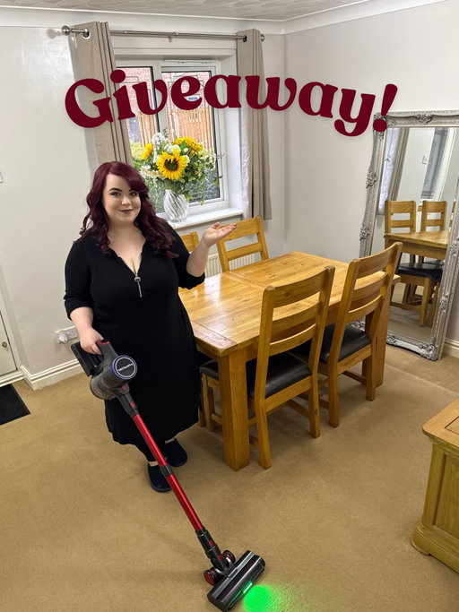 Adpr - Giveaway time! 🥳  I’ve teamed up with @contact.vactechpro to giveaway a F02 Ultra vacuum cleaner to both my Instagram and Facebook followers!  That’s TWO hoovers! 🥳  How to enter? 
- Like this post 
- Follow @GeorginaGrogan_ & @contact.vactechpro 
- Tag your friends below, the more tags, the more entries!  Feel free to share!  Giveaway ends on 31/01 Winners will be announced in the following days UK only Shipping will be covered by the brand 
Good luck to everyone! 🥰

#giveaway #UKGiveaway #HomeEssentials #vactechpro