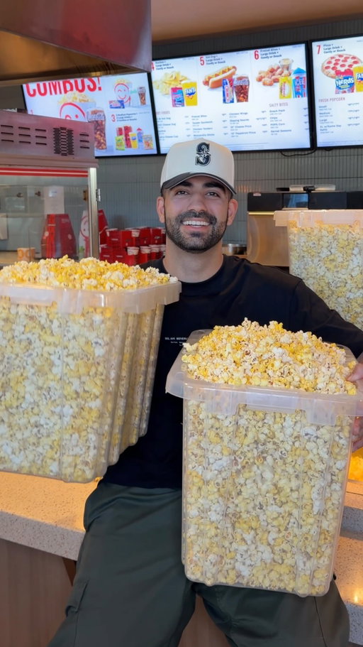 Want more deals? Follow me @aminshaykho! Cinemark Theatres Bring Your Own Popcorn Bucket 🍿 #cinemark #bloompartner @bloomsupps