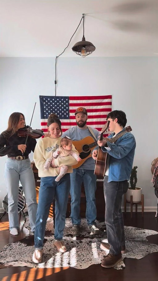 CALICO COAL. with some of the best friends and musicians in this town + our cute little bug🩶