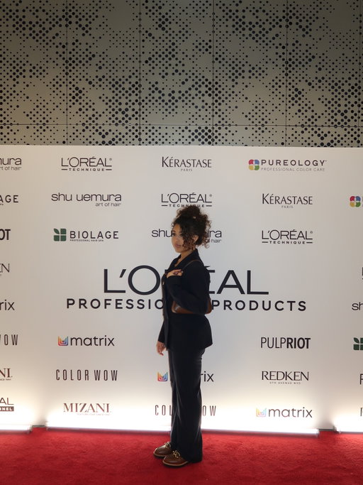 last night w @lorealpro 

@lorealacademy always throws the best functions this was AMAZING🤭

& I KNOW i was the youngest in the room & sometimes i see that in a negative light but truly it means im doing something right. Thank you Lord for putting me in spaces that i think are too big for me🤍

another lab on the east coast means x2 the education I can’t wait to go back to learn & grow myself🤍
& thank you to @agencyguacamole for making sure im in these spaces as well🤍🤍