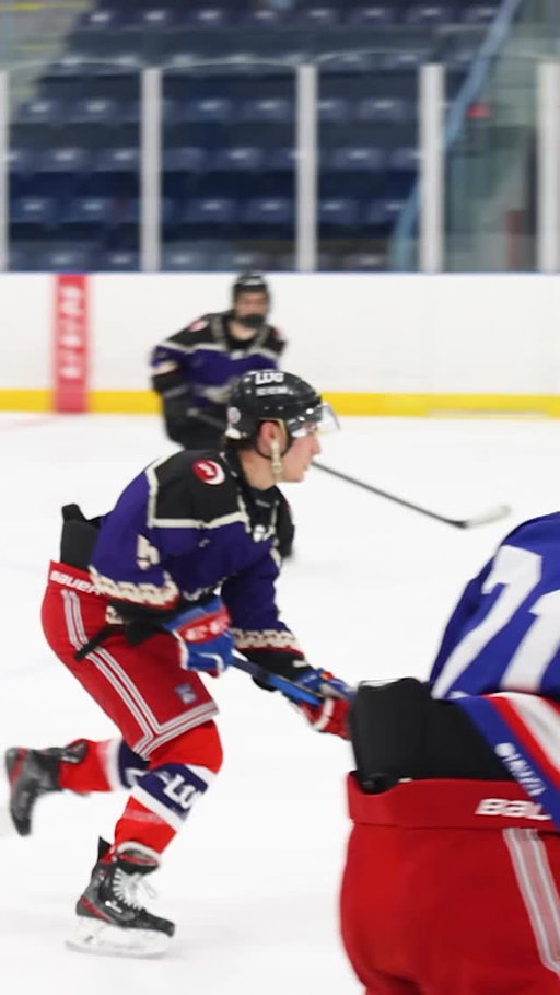 All Business 😮‍💨

@_tommyambro locked in, goes bar down & finishes off with a cold celly 🥶 @lugsports.waterloo 

#hockey #hockeyhighlights #hockeygoal #lugsports #lug