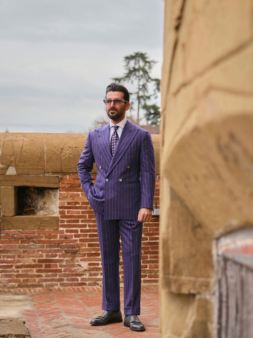Pitti Uomo 109 🇮🇹 - Day 1

Wearing @kambespoke made to measure  Purple& Grey Pinstripes Wool - Cashmere Db-Suit

#pittiuomo #pittiuomo109 #pu109 #italy #florance vintage streetstyle melikkam kambespoke melikkamstore remarkabletailoring