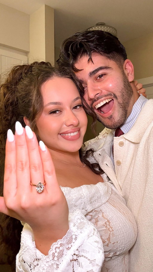 can’t wait to say “my fiancé” any chance i get💍

dream engagement ring created by @deraadamjewelry 
#proposal #engagementring #couple #fiance #fiancé