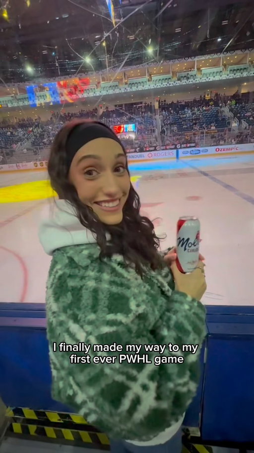 Women’s Hockey + Cold Molson + Time with friends = Best night ever😍

Finally made it out to a PWHL game and I had the best time, being in that atmosphere showed me that this isn’t just hockey, it’s a movement✨

If you haven’t been to a game yet - Show up loud, come and support your favourite PWHL team, and celebrate every moment with Molson.🏒🍻

I’ll see you at the next one 👀

#ad #19+ Celebrate #Toronto #Vlog #PWHL
Must be 19 years of age or older - Please enjoy responsibly