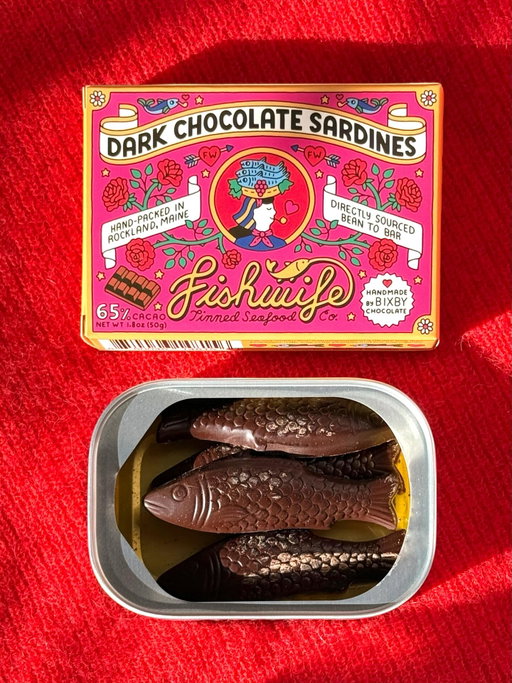 DARK CHOCOLATE SARDINES ARE BACK 🌹💋

we’re thrilled to partner with @bixbychocolate again — a Maine-based, woman-owned company — to craft these sardine-shaped dark chocolates 🐟. each one is hand-molded and tinned at an original sardine cannery on the coast of Maine for maximum charm (how cute!!) 💝

available only in our valentine’s day gift pack, which features a trio of our most-loved tins, plus two tins of these delightful dark chocolate ‘dines 🍫

it’s simply the sweetest way to partake in v-day celebrations 👩‍❤️‍💋‍👩!! if it’s anything like last year, they won’t be around for long (they sold out in like 3 days 🤯)