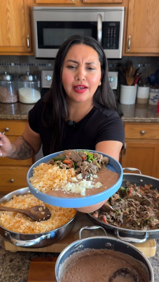 I’m teaching you the basics so you can put it all together and make meals! 

Keep it simple to start and work your way to harder traditional foods. Just don’t give ups 🇲🇽🫶🏽