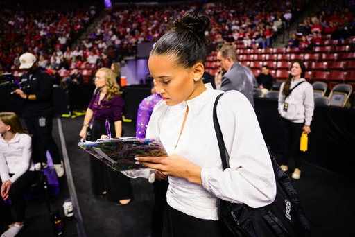 No meet day fit is complete without the clipboard :)