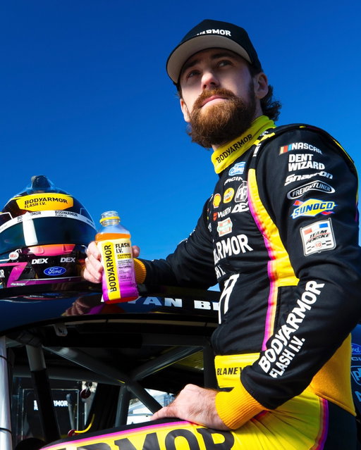 NEW IN! Introducing @DrinkBODYARMOR FLASH I.V. Caffeine Zero Sugar 🔋

Formulated for longer-lasting hydration & an added energy boost when you’re hustling