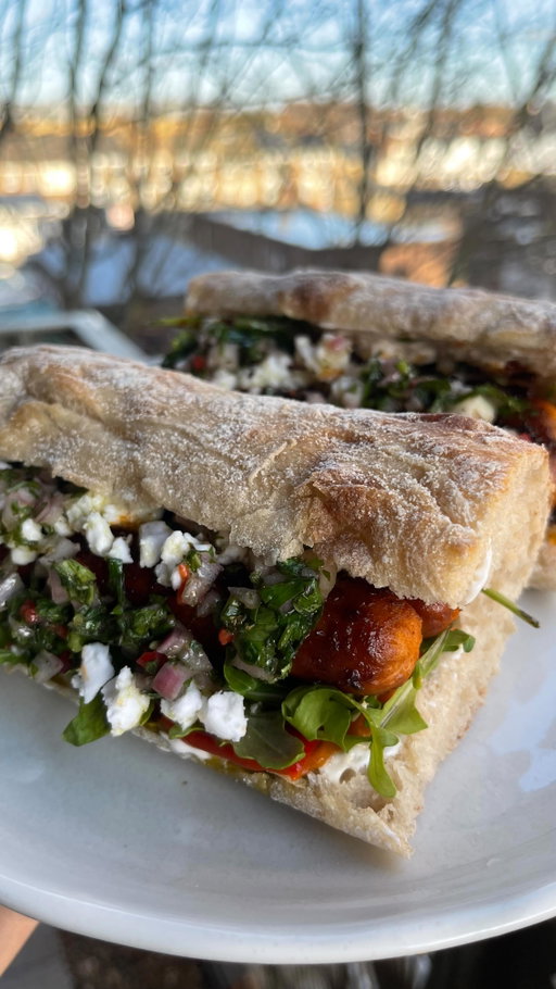 Sticky chipotle glazed @LikeUKofficial Hot Dogs with a bright chimichurri drizzle nestled in a crusty bun with creamy feta…worth staying in on a Friday night for! ✨

When it comes to Jan and exploring life with a little less meat on our plates, it’s always good to have something you can turn to in the freezer that makes cooking up a weekend treat that much easier and means you won’t end up ordering food in. We want uncomplicated, satisfying food that curbs cravings and hits all the right notes. These Like Hot Dogs make the dreamiest base for this sandwich...when glazed in a sticky sauce you get big flavour and the perfect bite from the sausages.

Lucky for you these bags are on promotion in Jan (!!!) so if these are a bit of you, head down to the shop then treat yourself to this. You’ll have a great time, I promise. #ad

Full recipe in bio!!