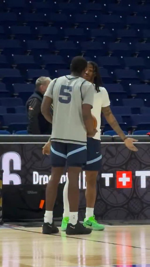 Ja Morant gets into a heated argument with teammate Vince Williams Jr. 🤯