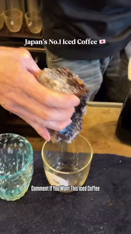 🧊 Come See If LA Needs This 🇯🇵 Iced Coffee

📍 Mu(無)
🗺️ Station 1-1-21 Motomachi, Naka-ku, Yokohama

When ordering an iced coffee, Mu(無) takes out a giant coffee ice cube from their freezer and pours pre-brewed coffee over it to fill the cup.

The coffee ice melts so slowly, it keeps your drink cold for 3+ hours, acting like a coffee glacier!