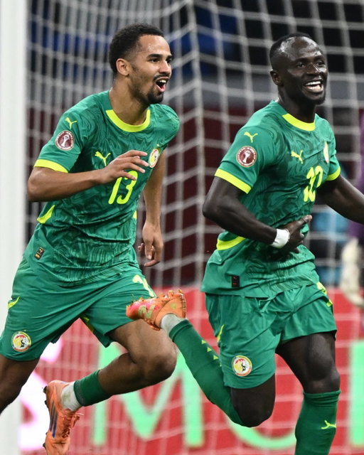 Senegal are AFCON finalists! 🇸🇳

Former @liverpoolfc man Sadio Mane scores the only goal in their win against Egypt 👏