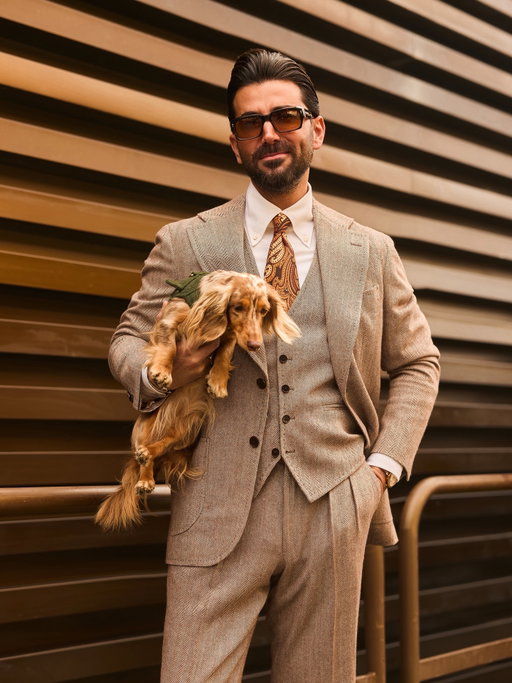 Pitti Uomo 109 🇮🇹 - Day 2

Wearing @kambespoke made to measure Herringbone Wool Suit . 

#pittiuomo #pitti109 #pu109 #italy #florance vintage streetstyle melikkam kambespoke melikkamstore remarkabletailoring