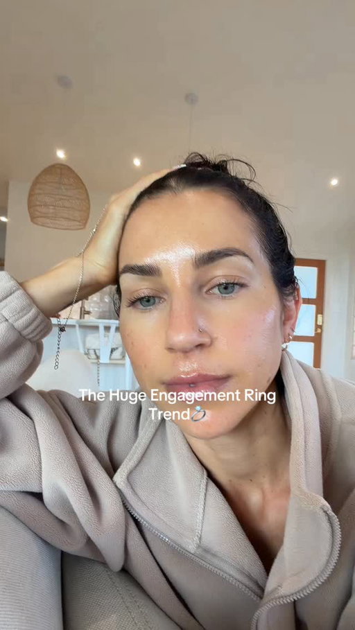 ’s random thoughts that go viral on TT: Lab vs Natural 💍😅

To be clear i’m a big fan of doing whatever the F you want - trendy or not, lab or not… It’s your hand and your bank account!

My point is that if you feel the need to justify/make sure everyone knows your ring is ‘natural’ and not ‘lab’ - it might be coming more from ego than anything else !?

What do you think??

XO,
Amie @lazymillionaire 

#engagementring #labgrown #naturaldiamond #diamond