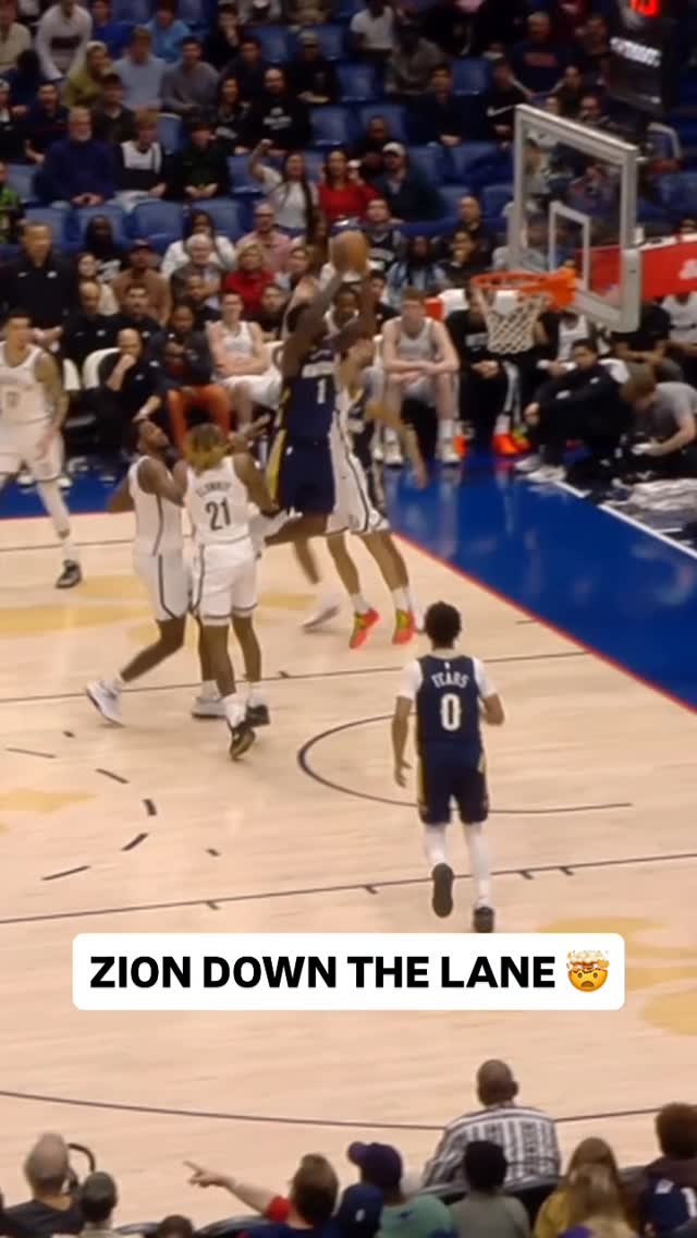 @zionwilliamson runs the break and caps it off with a thunderous two-handed jam! 🙌 BKN/NOP on League Pass