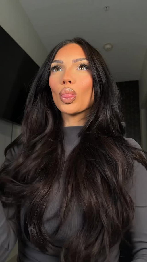 Link over on Tiktok! 🫶
•
•
 #glam #lipcombo #makeuptutorial