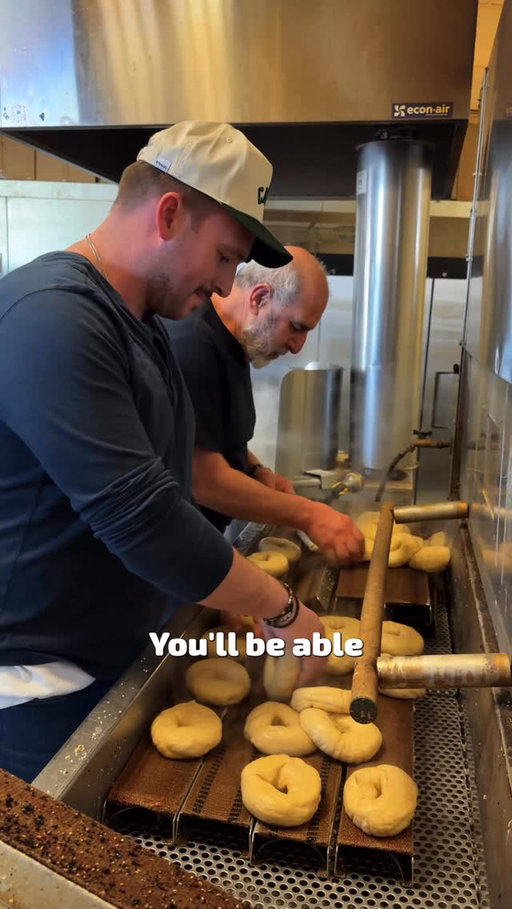 Baking w/ Bub 🥯 
Behind the scenes baking with our founder Sam!