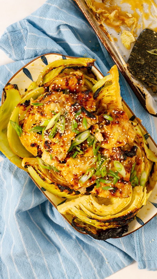 Sheet Pan Miso Ginger Chicken Thighs & Cabbage 🍗🍗🍗 Savory, warming, and low effort, this sheet pan dinner is a weeknight staple. Made with immune-supporting ingredients like ginger, garlic, miso, and cabbage, it’s packed with protein, healthy fats, and fiber. Bonus?! It’s all ready within about 30 minutes! 

Comment “miso” below 👇 and we’ll send you the recipe link 🔗

Recipe + reel by @megan_rhn 

#holisticnutrition #wholefoods #easyhealthymeals 

holistic recipes weeknight comfort hearty miso ginger chicken thighs savoury cabbage