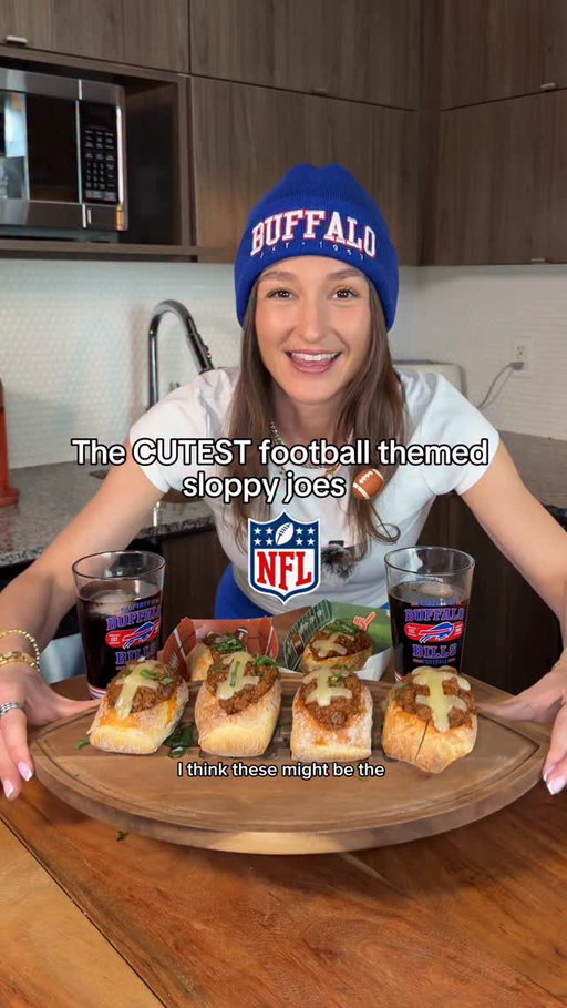 The cutest football themed sloppy joes ever 🏈! Perfect for hosting playoffs and the Super Bowl @nflcanada #ad #nflcanada