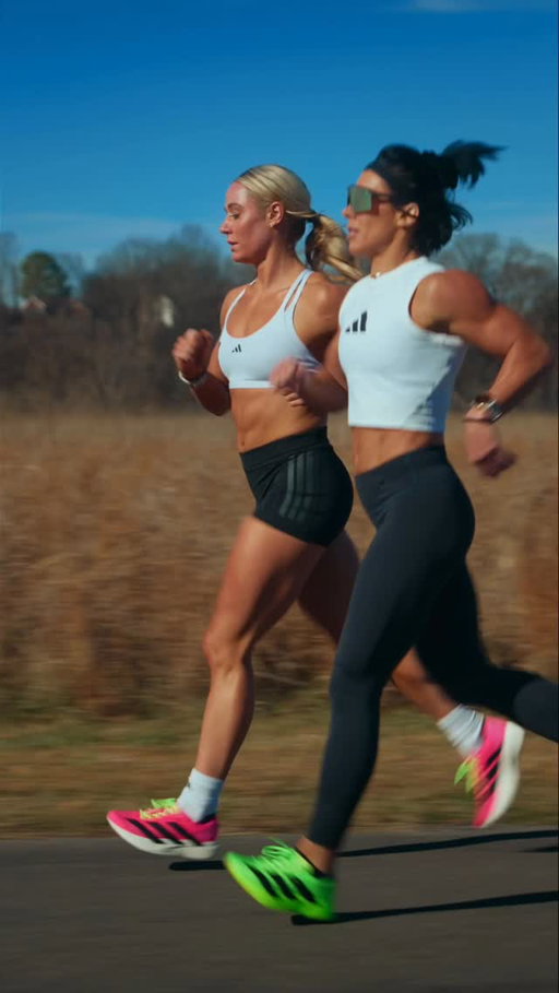 GUESS my Hyrox Phoenix PRO DOUBLES partner😳😳 don’t cheat see if you guess right. ⬇️ 

So honored to be teamed up with her. She’s an Absolute savage. I’m super pumped, nervous, excited, scared, anxious but super ready to crush in Phoenix!!! It’s on!!

Watch the latest YouTube + our first workout together.
Did I survive? 😅 LINK IN BIO ⬆️

#hyrox #running