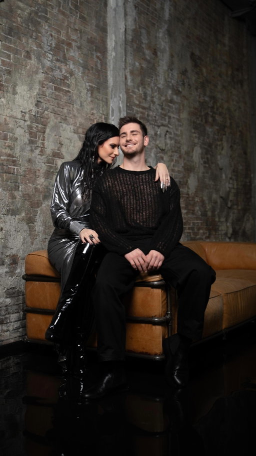 LA DERNIÈRE CHANSON (DUE VITE) con @julien__lieb OUT NOW.

(Marco Mengoni - 2023)

VIDEO CREDITS:
Directed, D.O.P and Edited by Gaetano Morbioli for @runproduction_official
Written by Laura Pausini & Gaetano Morbioli

MUSIC CREDITS:
Produced by @paolocartaofficial
Arranged by Paolo Carta and @luciano.zanoni
Mixed by Renato Cantele and Paolo Carta
Mastered by @nicolafa, Renato Cantele and Paolo Carta
Laura recorder at ORS Oliveta Recording Studio (RA)
Julien recorded at @qds_studios by @philippeamir - executive producer @franck_bondrille @silverprod_usa

Guitars: Paolo Carta, @thomas.festa
Bass: @roberto_gallinelli
Piano: @fabio.coppini
Key: Luciano Zanoni
Drums: @jungle_green_music
Percussions: @ernesto_lopez_cuba
Programming: Paolo Carta and Luciano Zanoni
Backing Vocals: Laura Pausini, @lagalaxy.insta, @monichill, @larobygrana, @jurymagliolo, @daniele_grammaldo, @josbelfigurita and @davidblankofficial

GLAM CREDITS:
Styling: @monica_serani
Seamstress: @angel_costumesdesigner
MUAH: @danielazeqo
Julien stylist: @zakariamakhlouf_