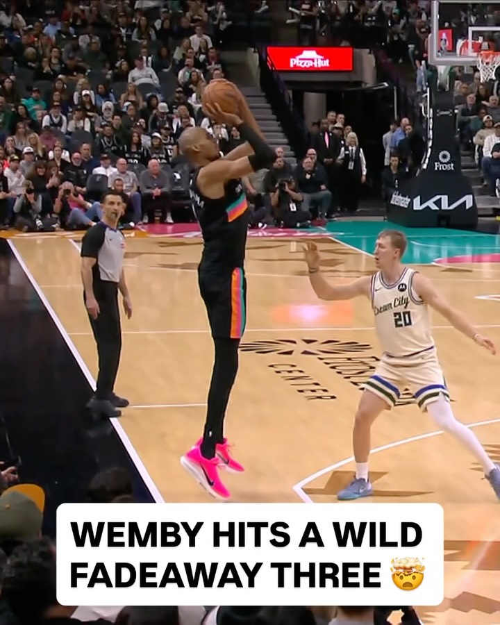 @wemby hits this RIDICULOUS fadeaway three over the defender 🤩 MIL/SAS on NBA League Pass