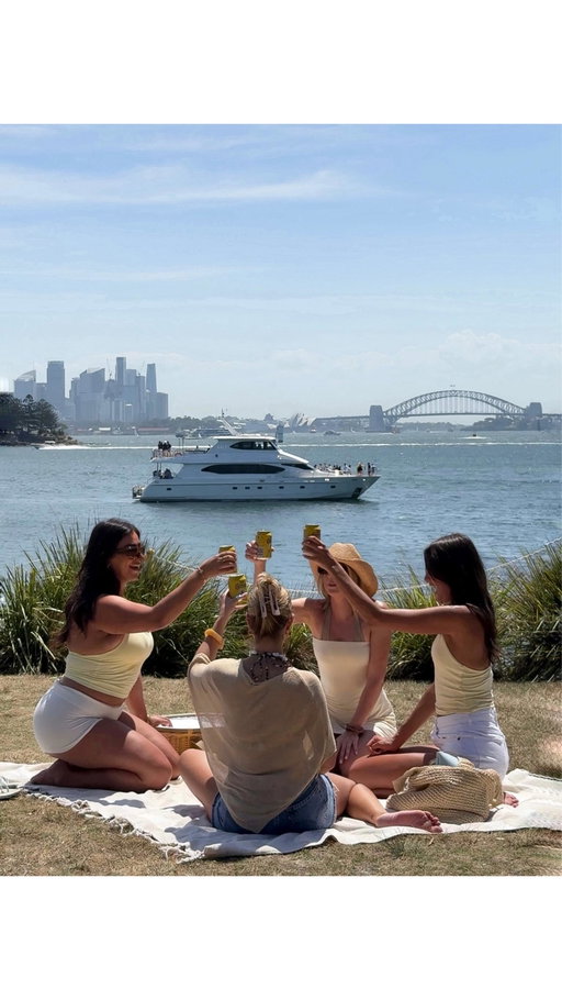 Tequila, snacks, sunshine & the girls - name a better combo 💛 @josecuervo.au Limonada available now at all good bottle shops

#ad 18+ drink responsibly